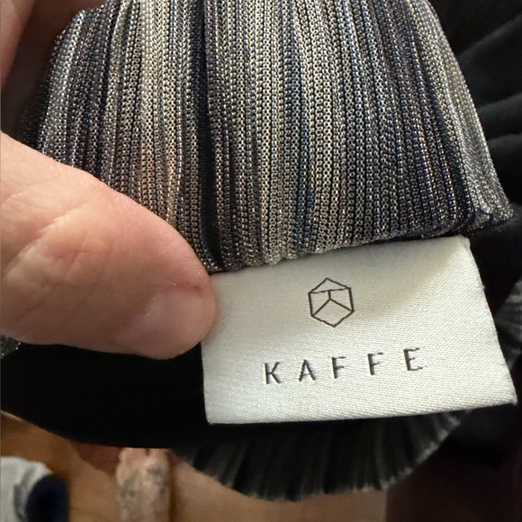 Metallic Striped Skirt - Picture 4 of 4